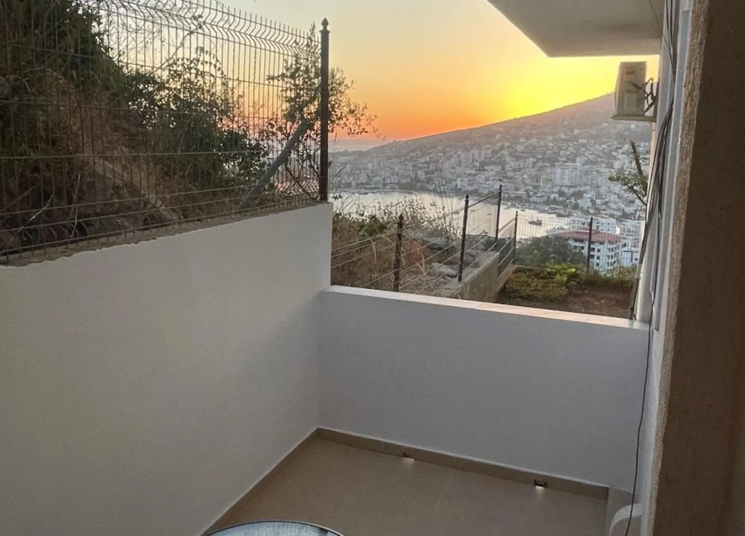 Elision Apartments Saranda 0*,  Albánia
